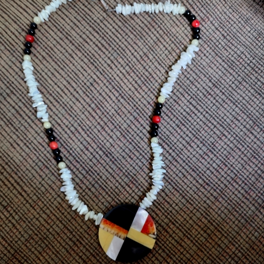 Gorgeous necklace